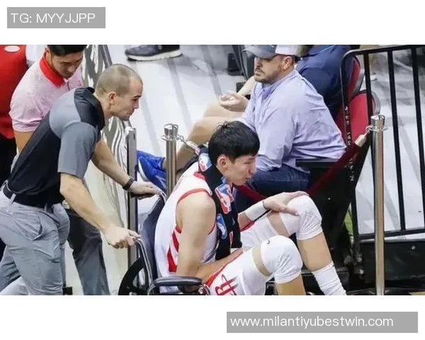 周琦因腰伤缺席对阵新疆许利民表示下场有望复出